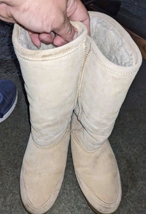 Super Comfy Boots (Tan And Black--2 Pairs)