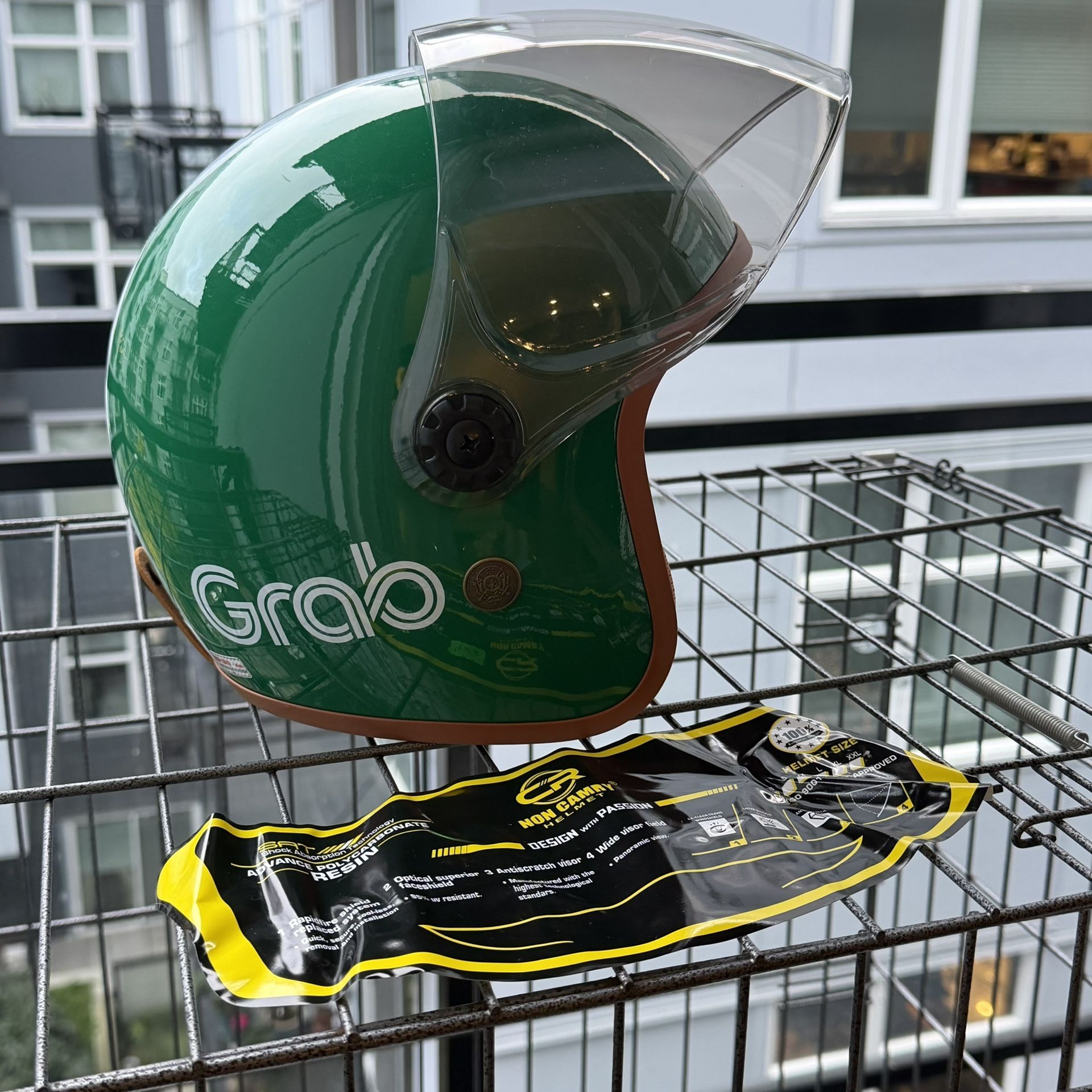 Grab open face helmet w/ visor