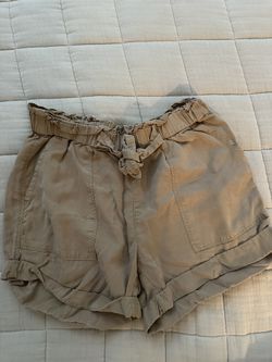 Aerie Wrap Khaki Shorts 