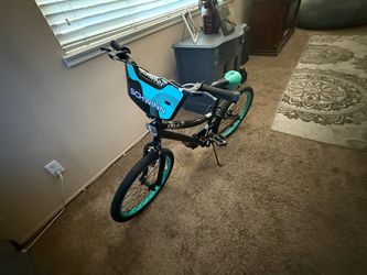 16” Boys Schwinn bike