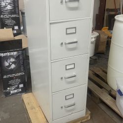 HON 4 Drawer Metal Filing Cabinet 