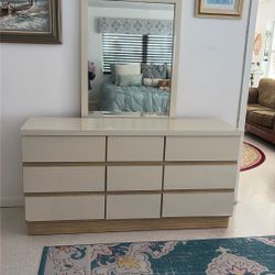 Dresser And Night Stands(2)
