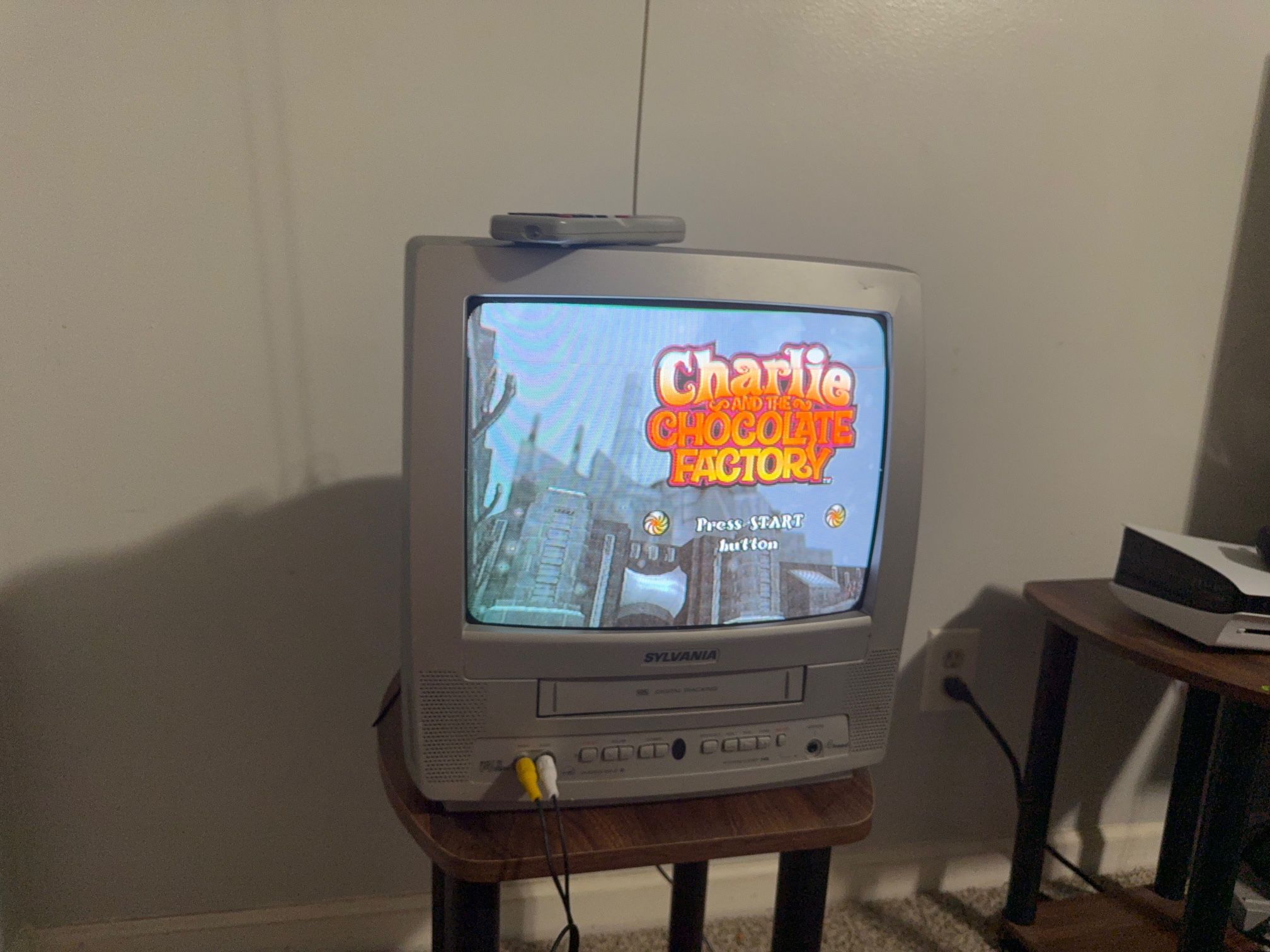13” CRT TV 2003