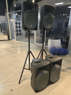 4-Pack Mackie Thump Active Speakers Lot - Two 15" and Two 12" with Tripods