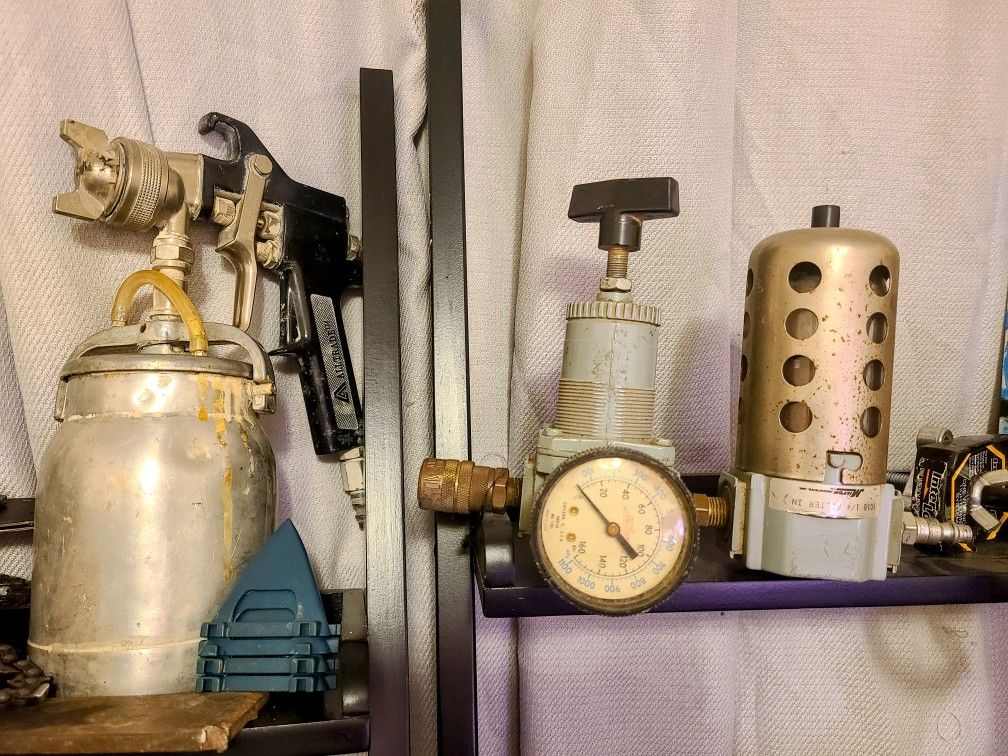 Air Paint Sprayer With 1/4 Milton Filter And Psi Guage for Sale in
