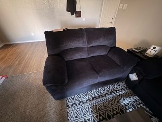 Black Ashley love seat