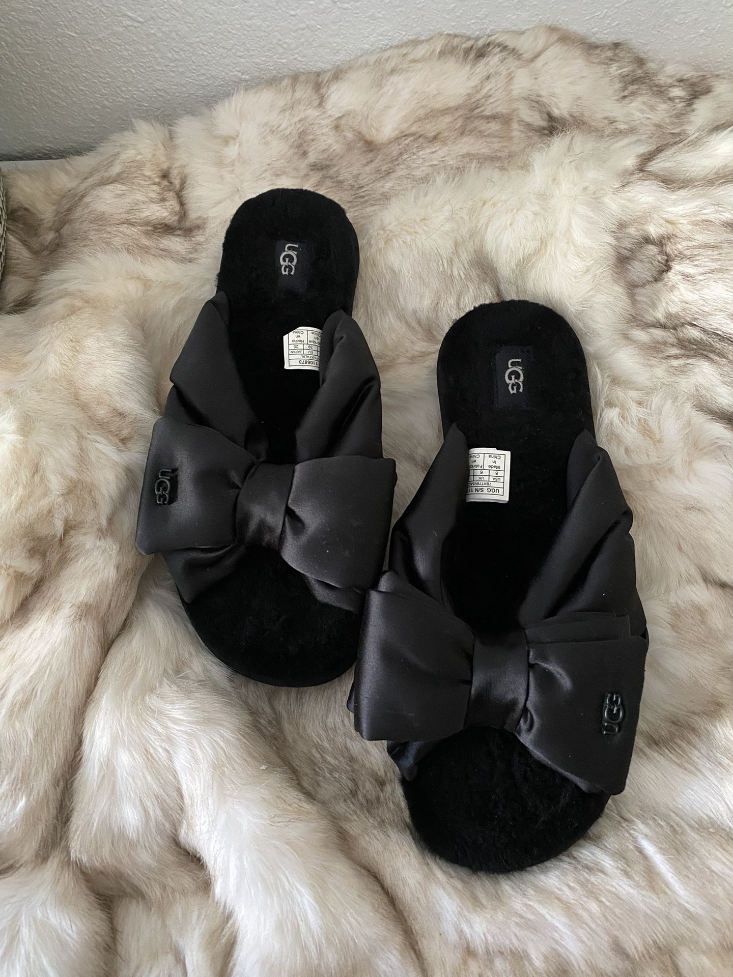 UGG Lushette Satin Puffer Slippers Slides Black