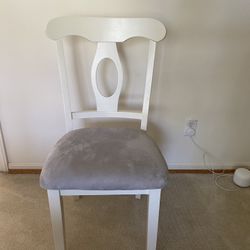 Dining Room Chair - White and grey 