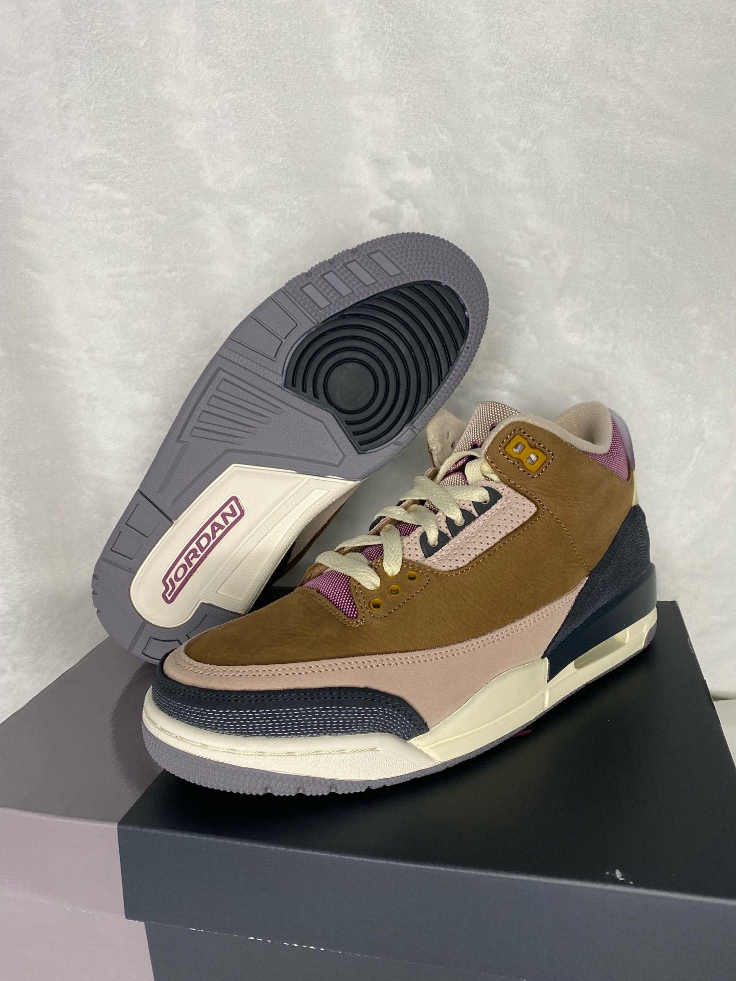 Air Jordan 3 Retro SE