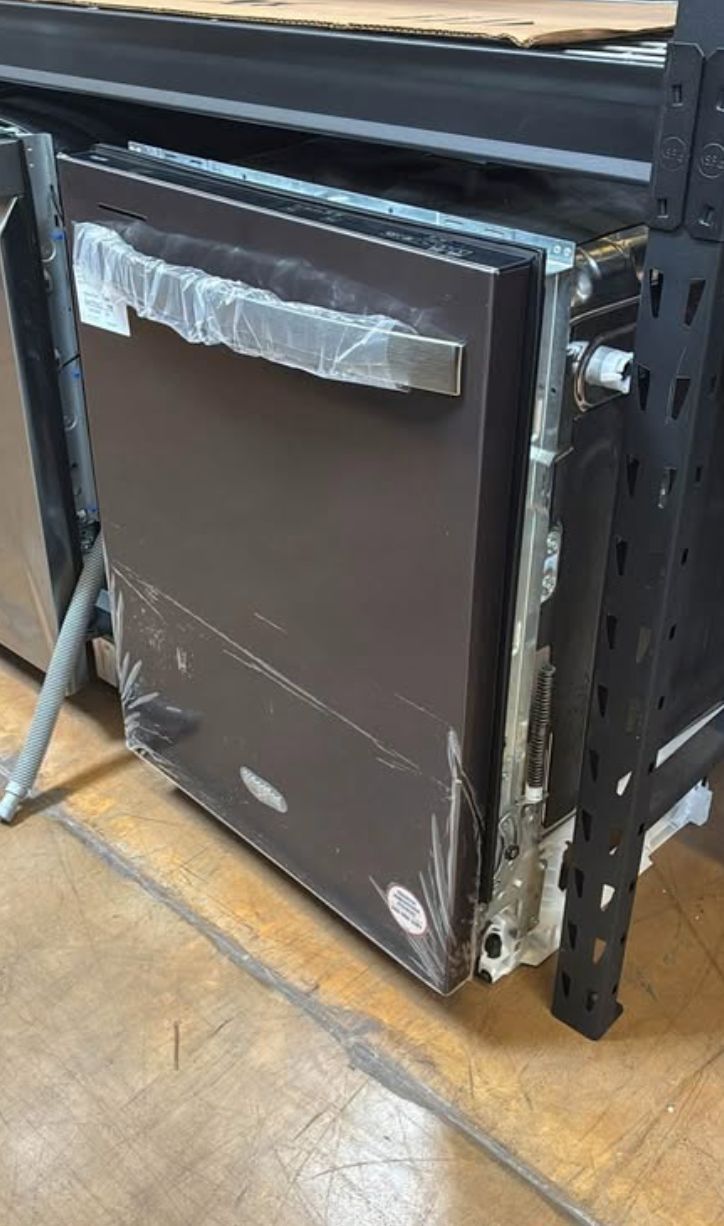 Whirlpool 24 inch wide dishwasher