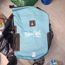 Northeast Outdoors BackPack Messenger Back Pack