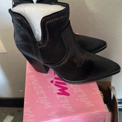 New ankle Booties 