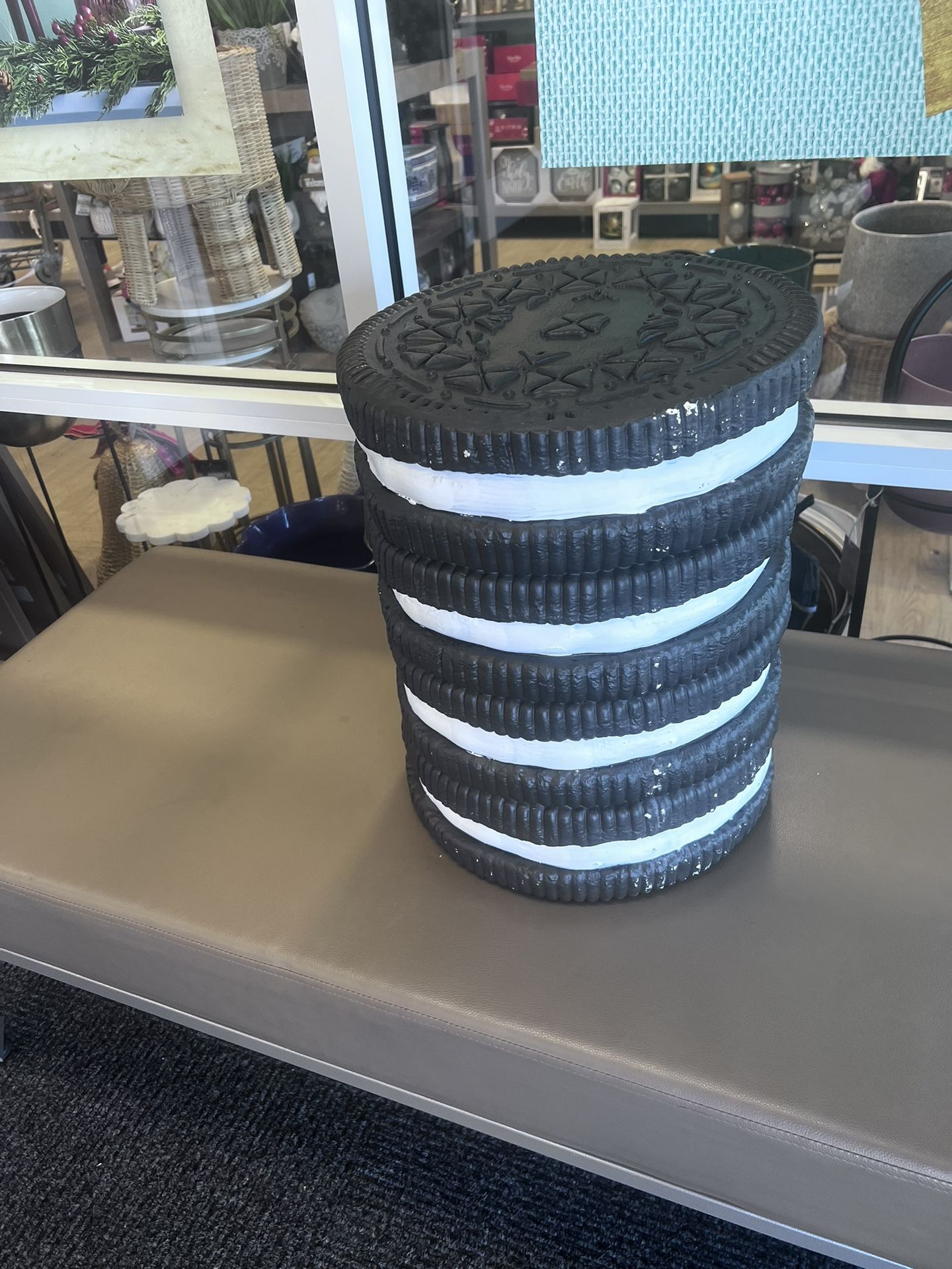 Oreo Cookie nightstand/ stool