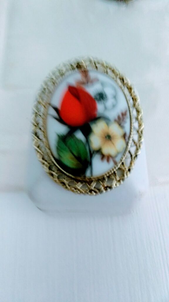 Brooch