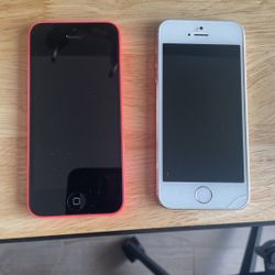 2 iPhones 