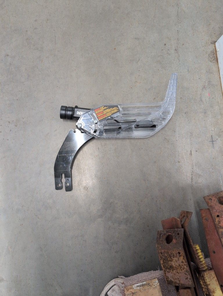 DeWalt Table Saw Anti-kickback And Dust Collection Attachment