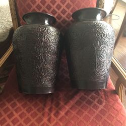 Large Metal Vases /urns  Hammered Design For A Designer Look ! 