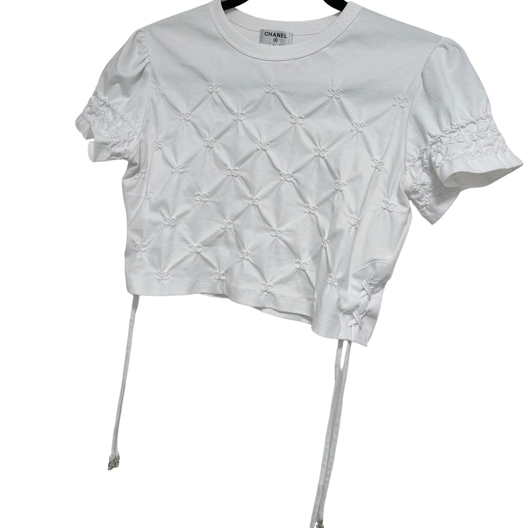 CHANEL 2023 SS Short Sleeves Cropped Top for Sale in West Hollywood, CA -  OfferUp