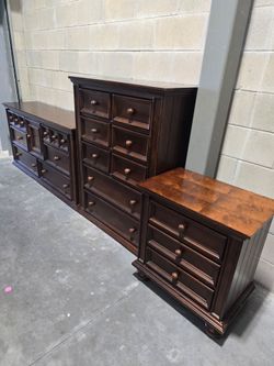 3 pc bedroom set