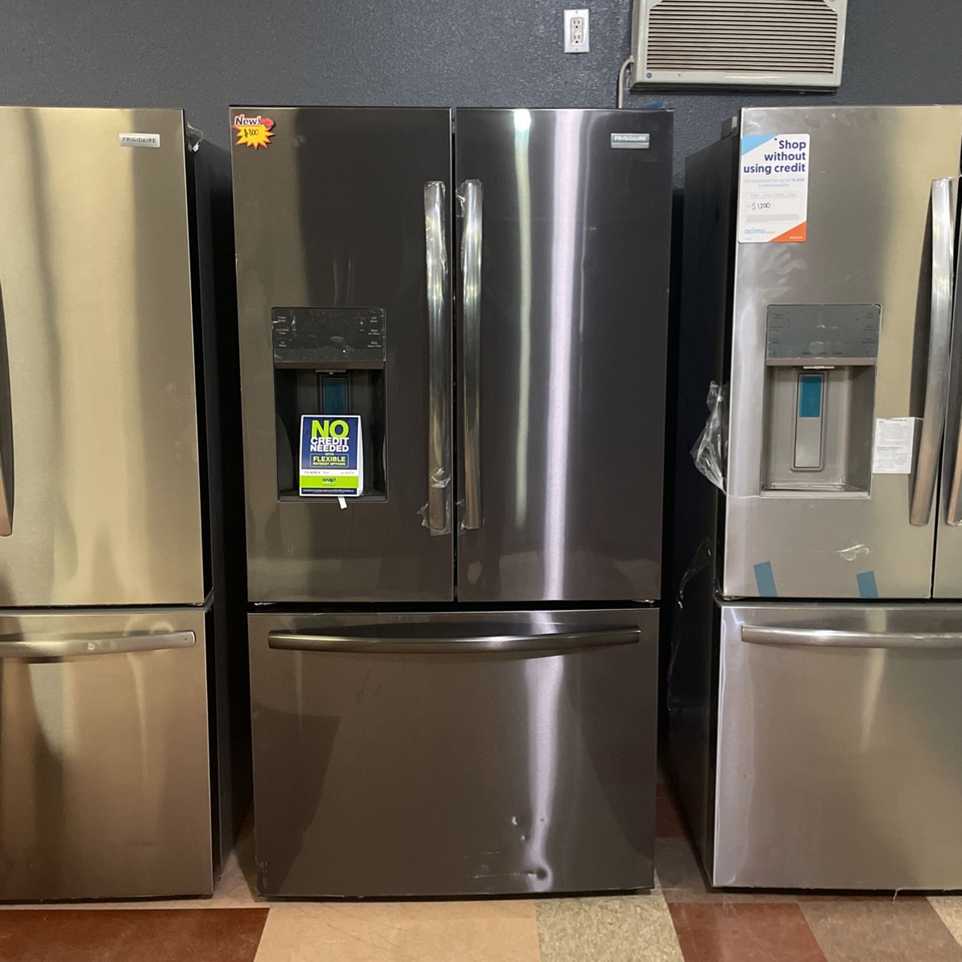 Black Stainless Steel Frigidaire Bottom Freezer Refrigerator‼️‼️