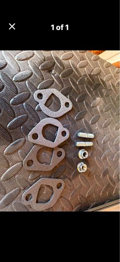 Gasket and exhaust studs for 212 engines or 196cc