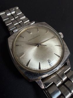 Eterna-Matic 1414 UD Swiss movement, keeps time great!