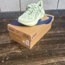 ASICS 