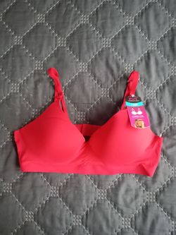 Maidenform   Bra with Flexible Wire  size 38 B  brand New still  got tags