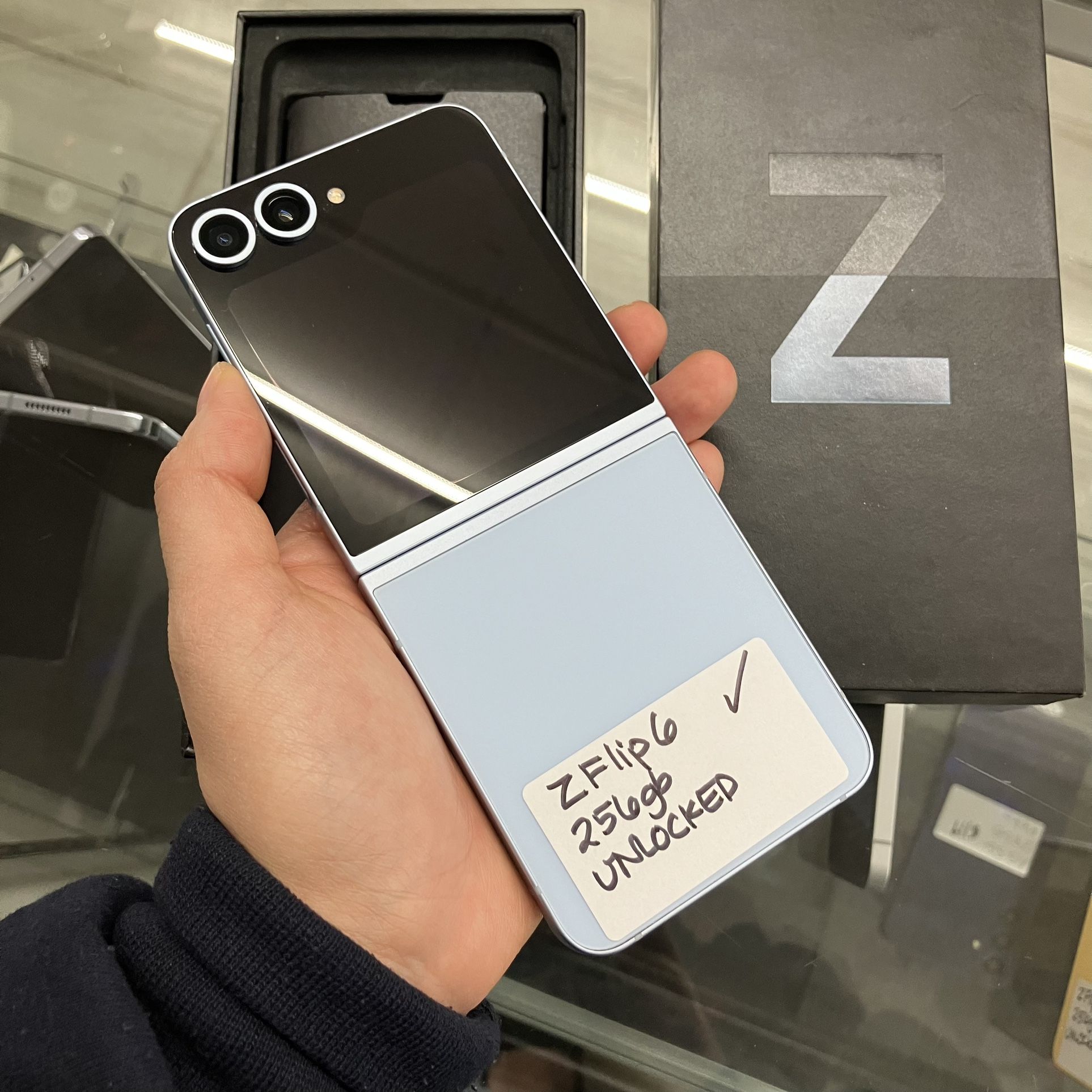 Blue Galaxy Samsung Z Flip 6, 256gb, Unlocked