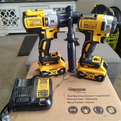 New DeWalt 20v XR Hammer Drill/1/4" Impact Driver Kit 