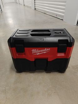 Milwaukee vaccum