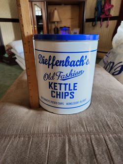 Dieffenbach's 2lb Blue & White Tin
