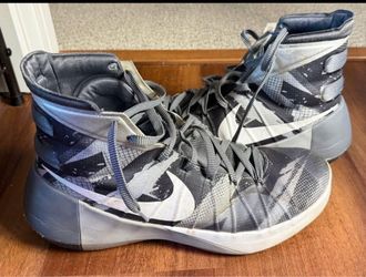 Reduces price!    Nike HyperDunks