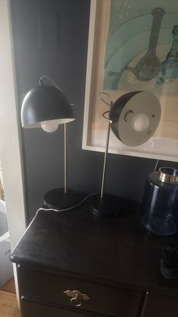 2 side table lamps