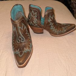 Dixon Ariat brown/ blue size 10