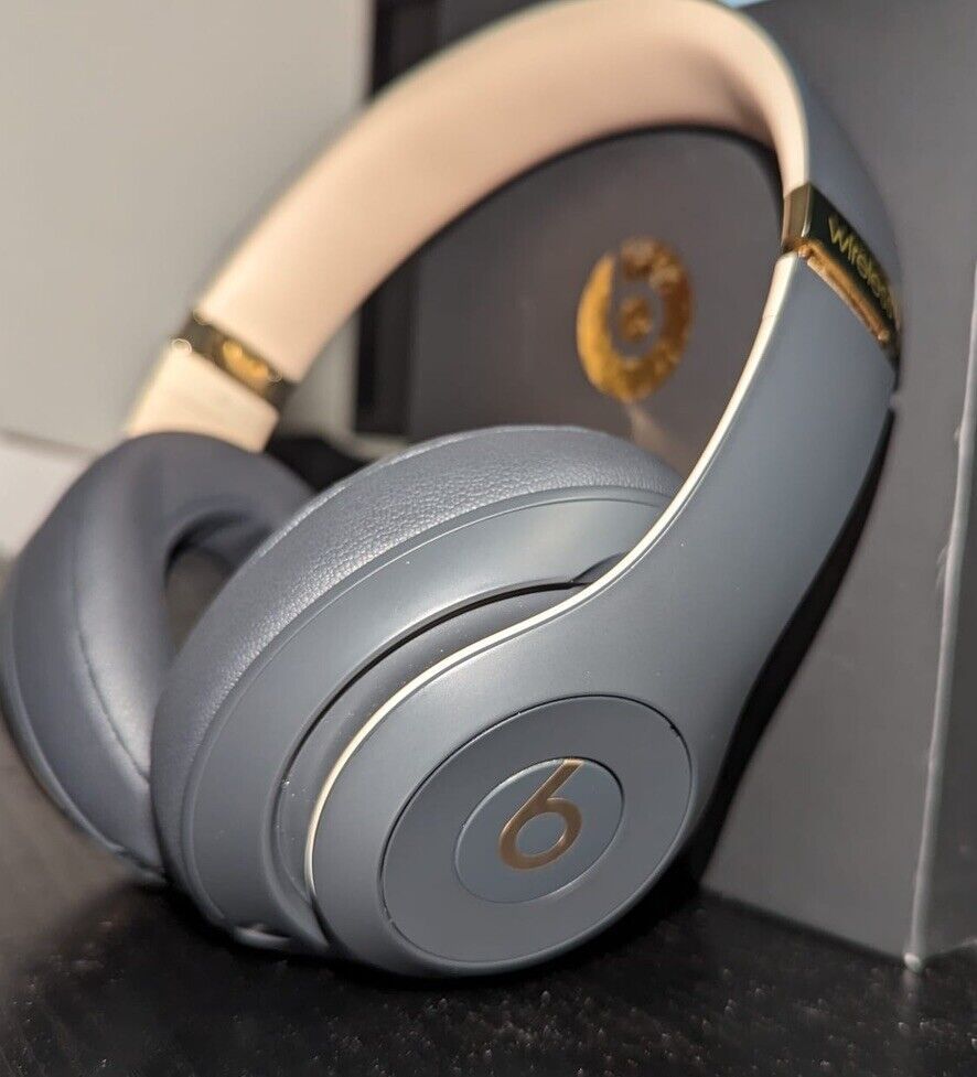 Studio Beats 3