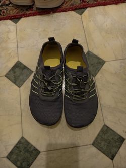 indoor exercising shoes