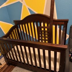 Crib W/ Toddler Conversion