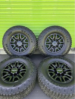 Chevy Silverado 2500/3500 ZR2 Factory Wheels Tires