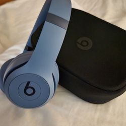 Beats Solo 4