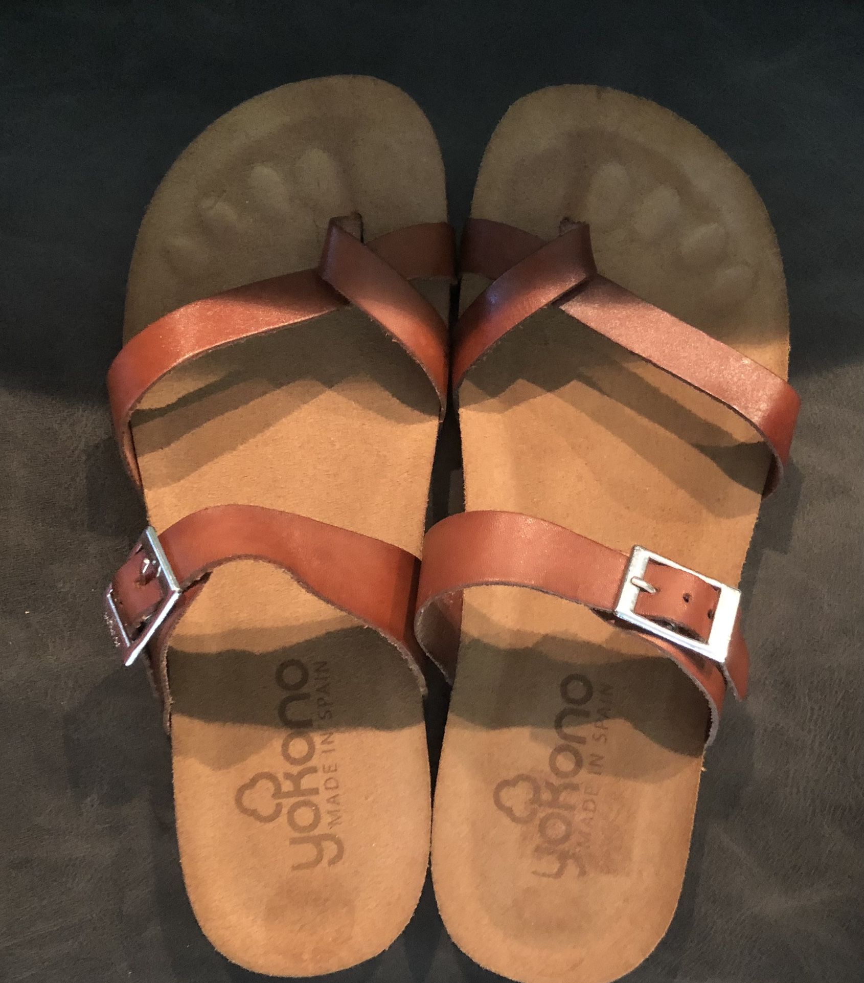 YOKONO LEATHER SLIP ON SANDALS SIZE 7 NEW