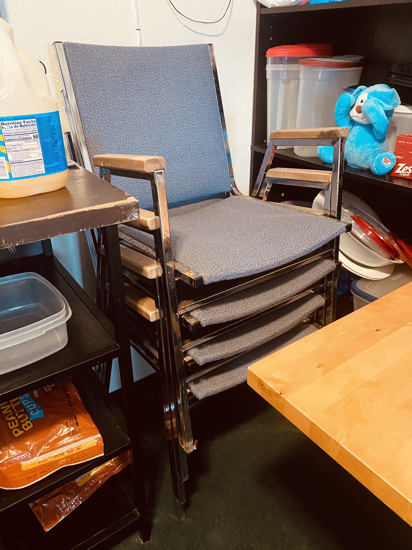 $50 for ALL  6-  Older style office chairs- (2 pink 4 blue) have some rust but still very useable (fair condition and priced as such). May need a few 