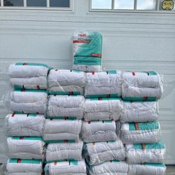 Brand New 100 Count Cleaning Towels