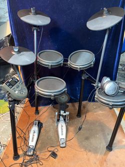 Alesis DMX7 Electronic Drum Set