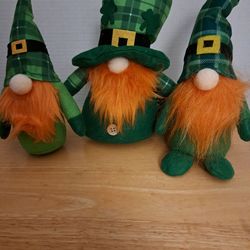 VV-St Patrick stuffed gnomes