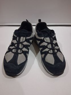 Drew men's trail hiking sneakers, size 10 1/2 wide, waterproof, like new, navy/gray suede