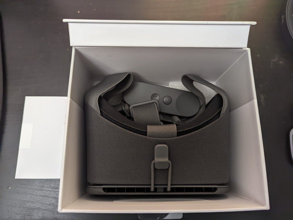 Google Daydream VR Headset (Charcoal)