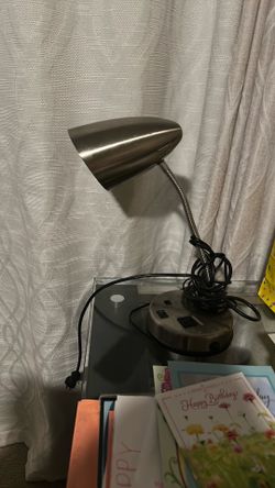 Tabletop lamp