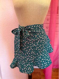 Shein Wrap around skirt Medium