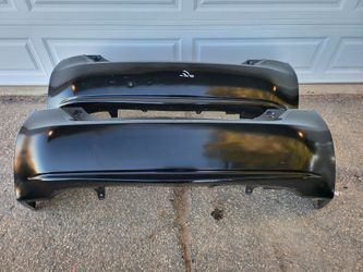 2010 - 2015 Toyota Prius Rear Bumpers Covers Oem 